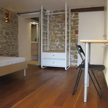 Habitación en casa particular Furnished With Private Bathroom Near Luxembourg